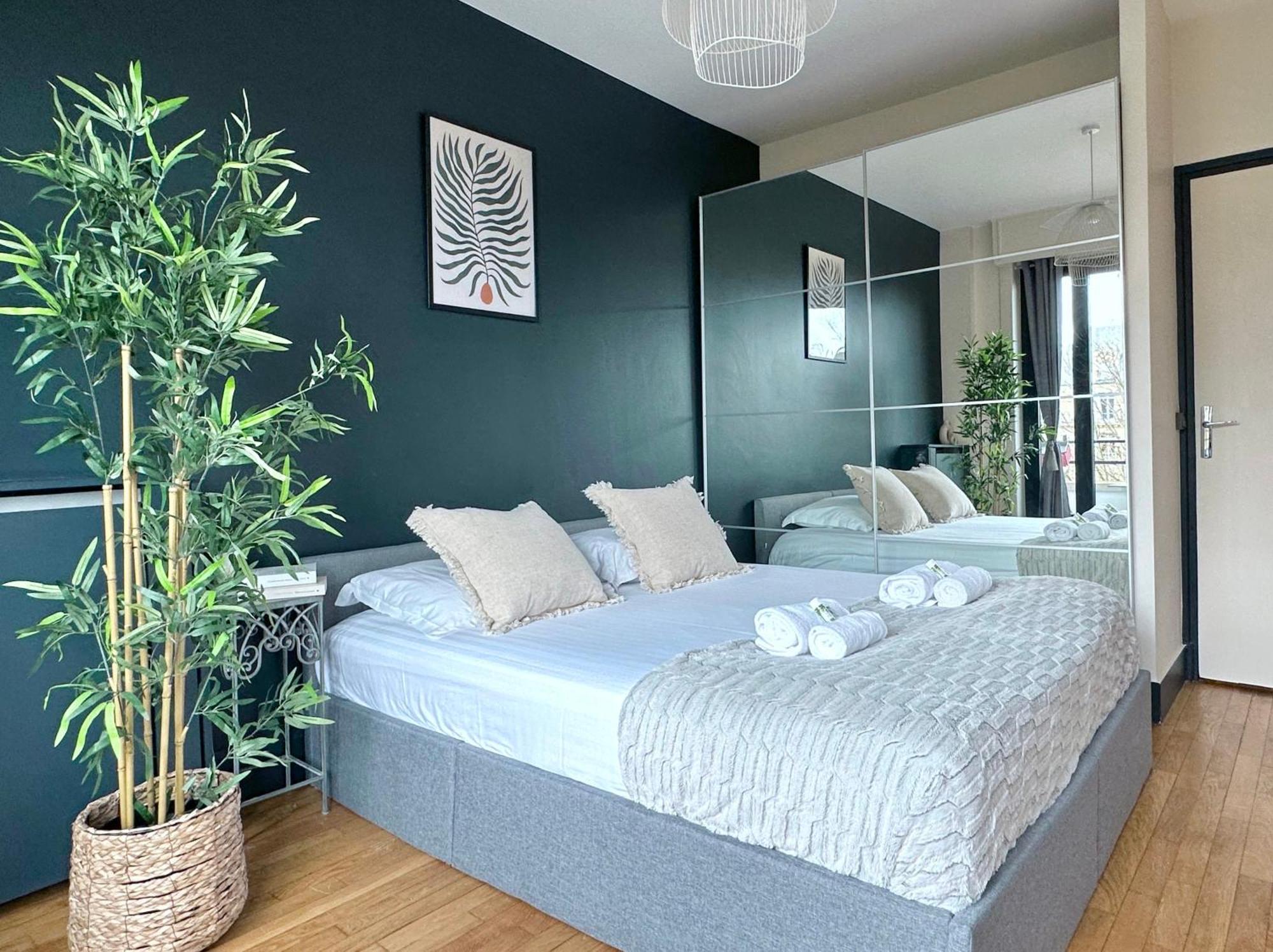 1598 - One Bedroom Apartment - Trocadéro&Eiffel Tower Paris Extérieur photo